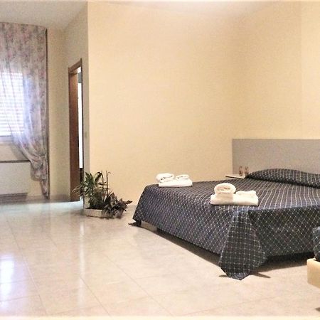 Hotel Diamante 费兰迪纳 外观 照片