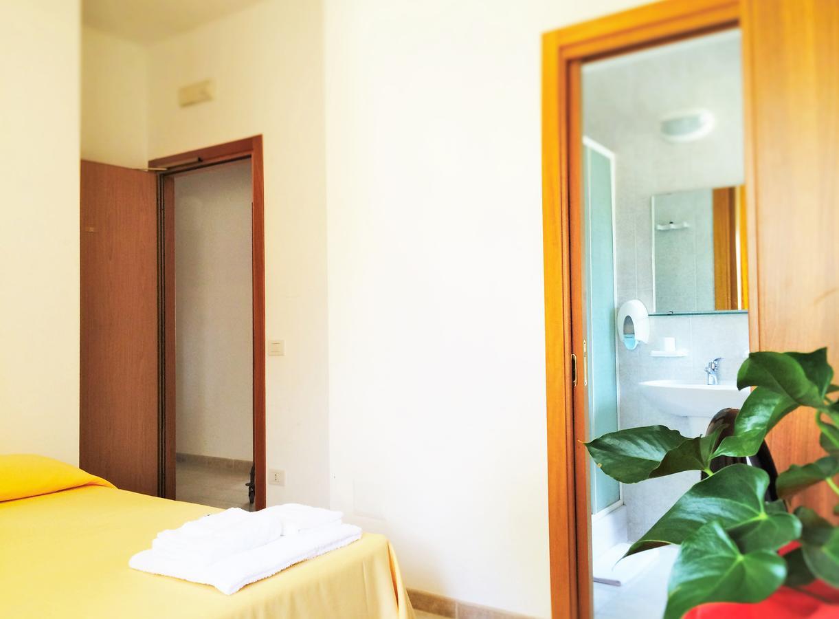 Hotel Diamante 费兰迪纳 外观 照片