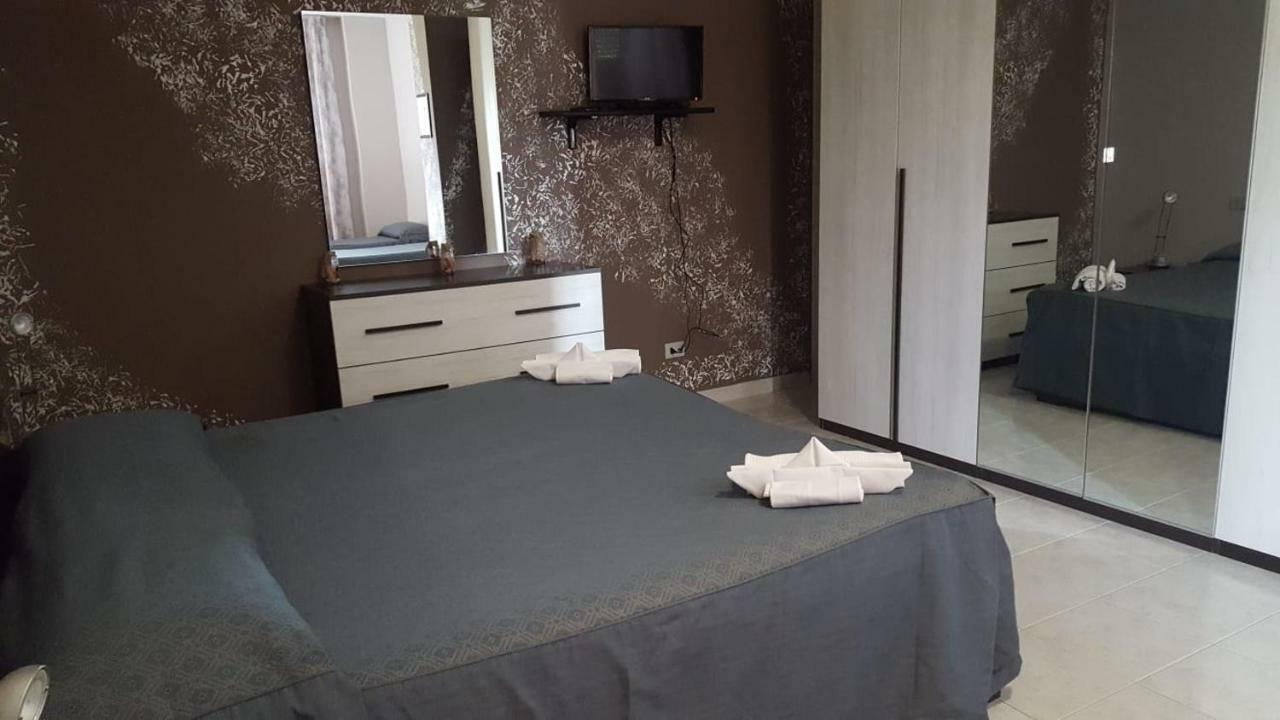 Hotel Diamante 费兰迪纳 外观 照片